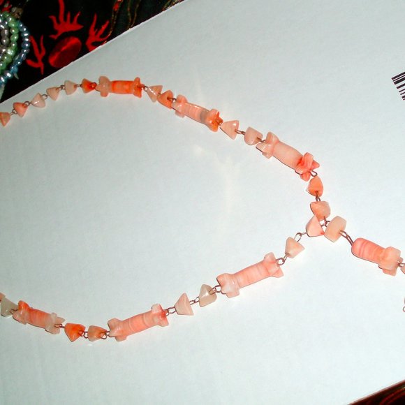 Peach Carnelian Agate Necklace - Picture 3 of 3